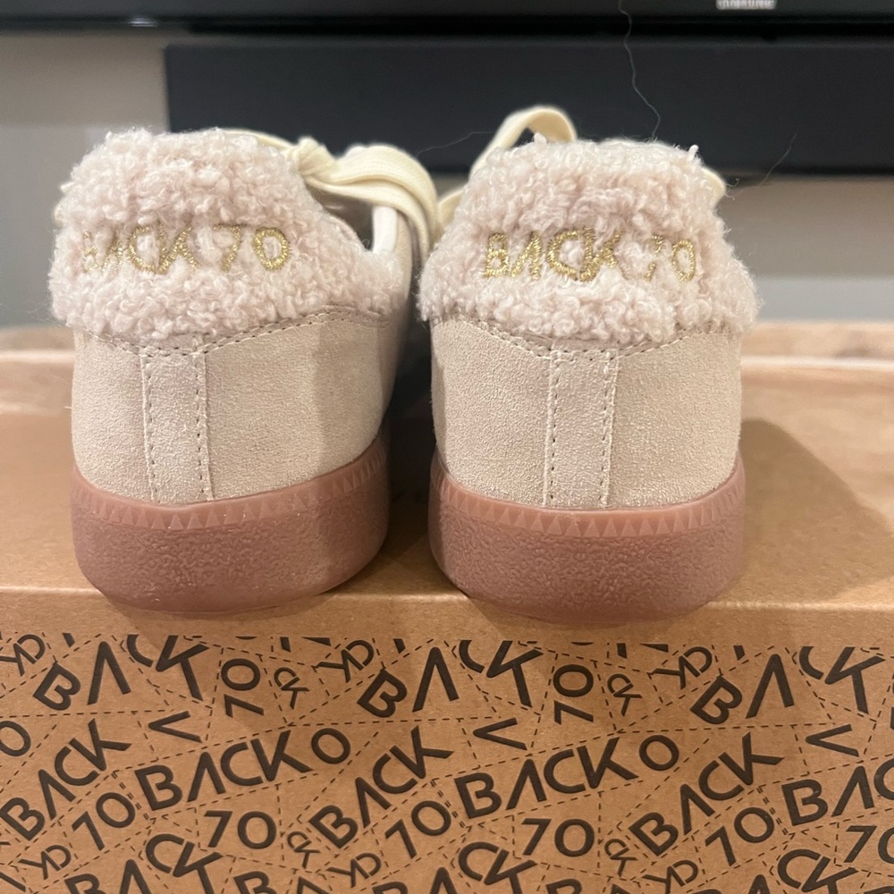 Back 70 Women's Cream Sneakers - Picture 4 of 8